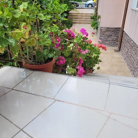 Ξενοδοχείο Iceberg Ράβντα