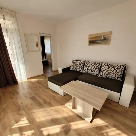 Ξενοδοχείο Iceberg Ράβντα