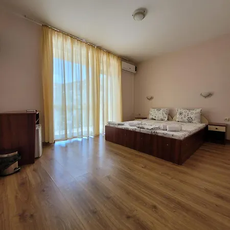 Iceberg Szálloda 2*