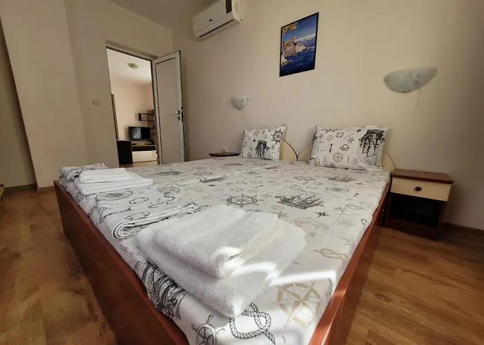 Iceberg فندق رافدا